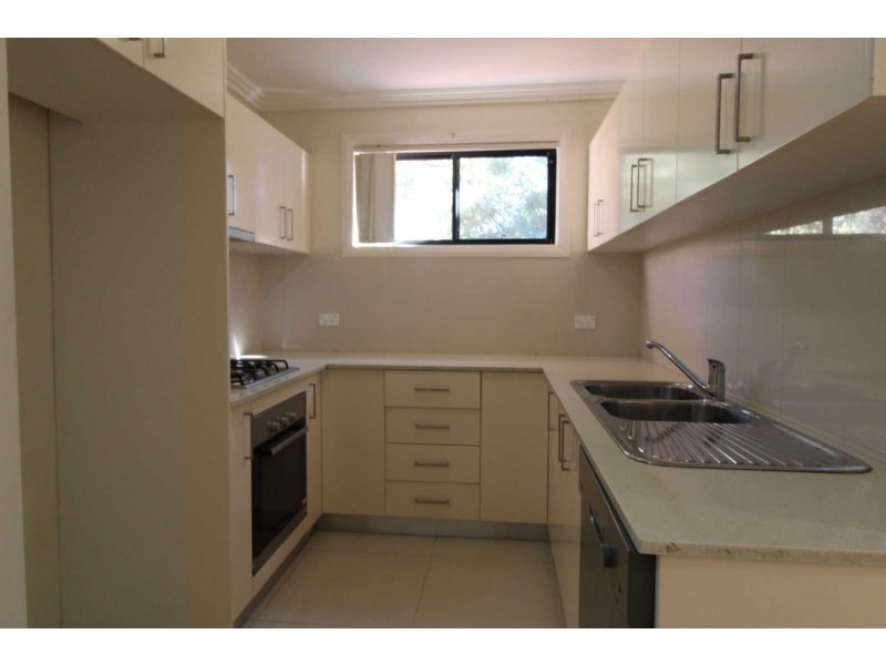 5/16 HIGHLAND AVENUE, Toongabbie NSW 2146