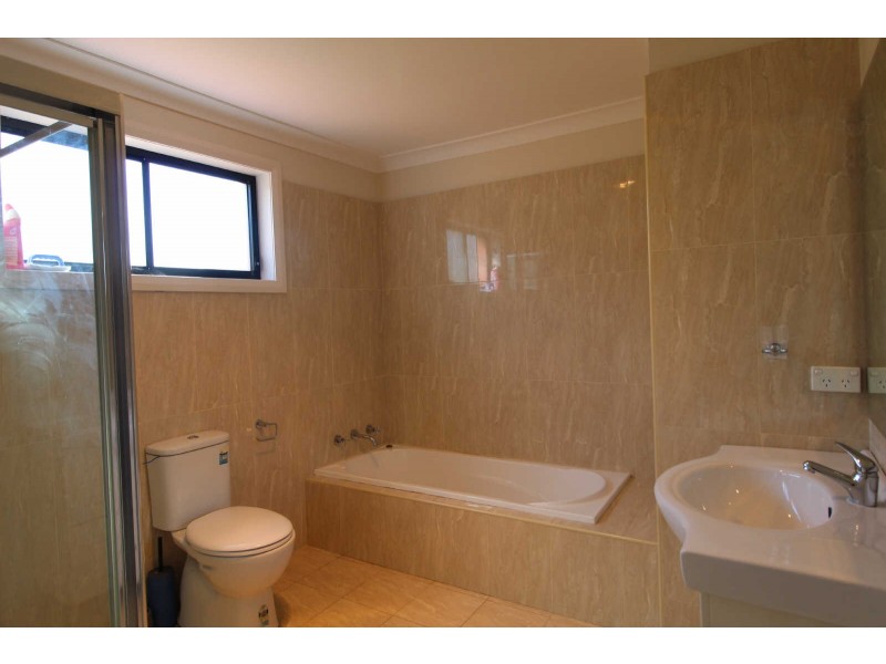 5/16 HIGHLAND AVENUE, Toongabbie NSW 2146