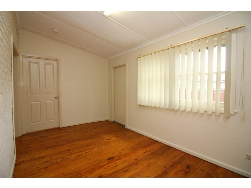 147 CHETWYND ROAD, Guildford NSW 2161