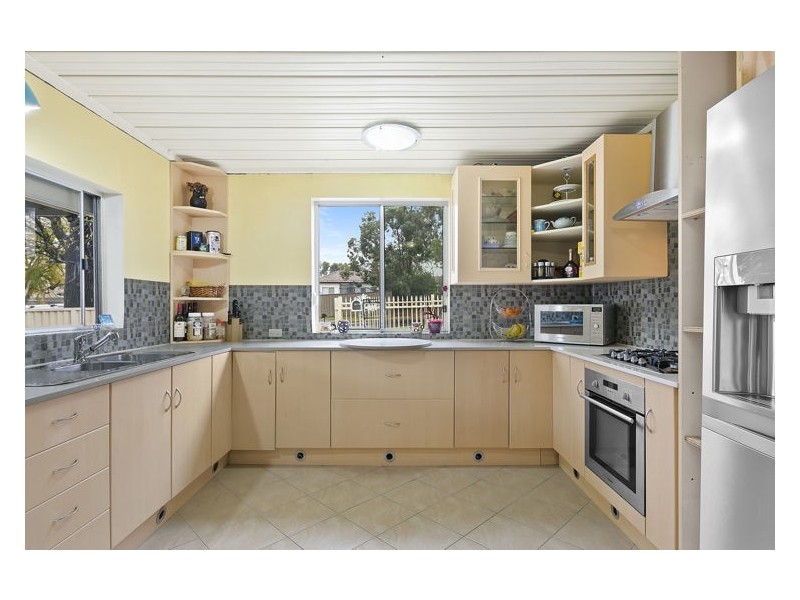 8 James Street, Guildford NSW 2161