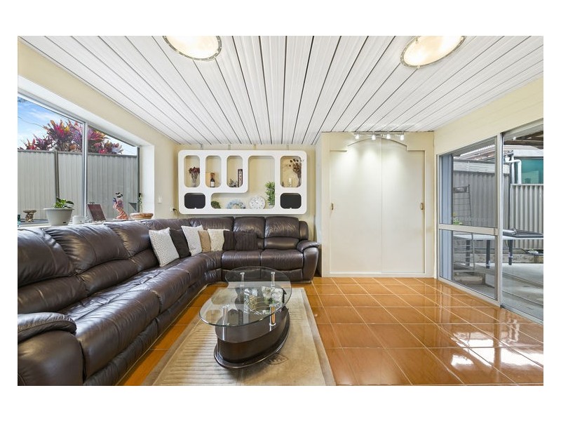 8 James Street, Guildford NSW 2161