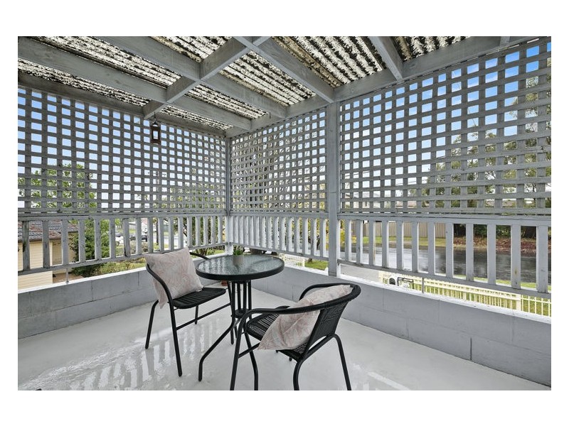 8 James Street, Guildford NSW 2161