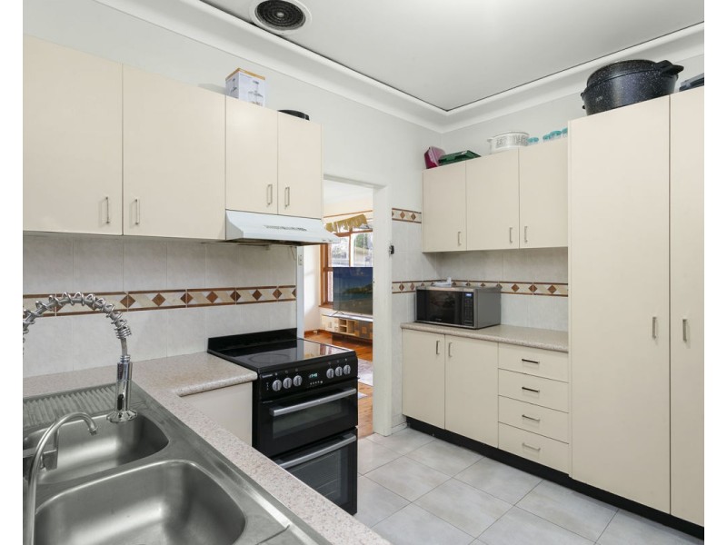 61 Queen Street, Guildford NSW 2161