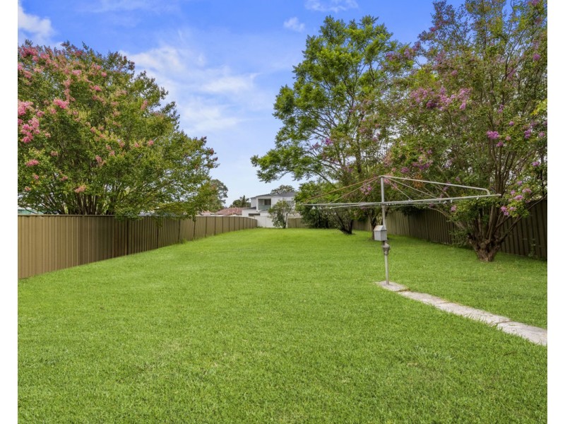 27 Burnett Street, Merrylands NSW 2160