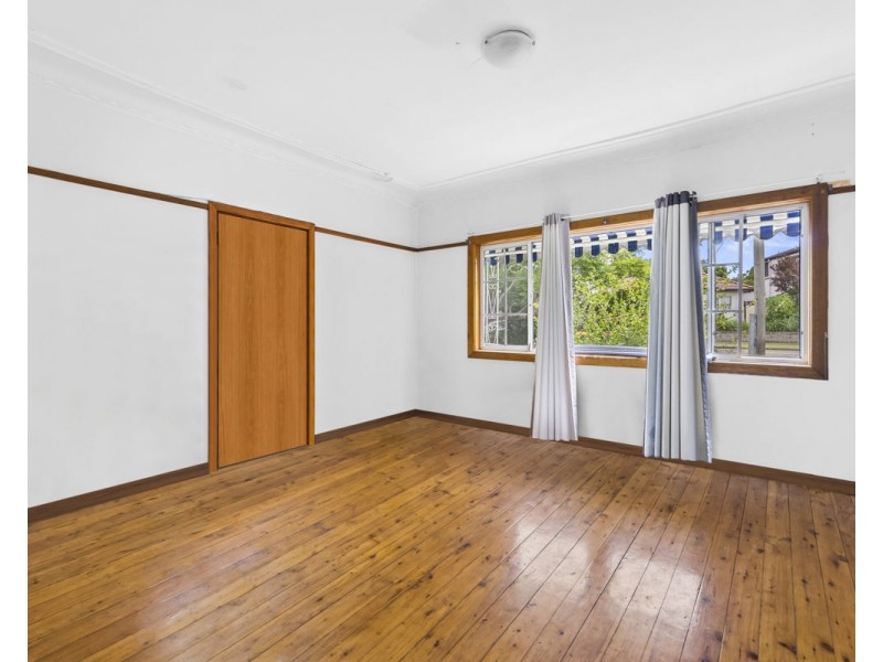 27 Burnett Street, Merrylands NSW 2160