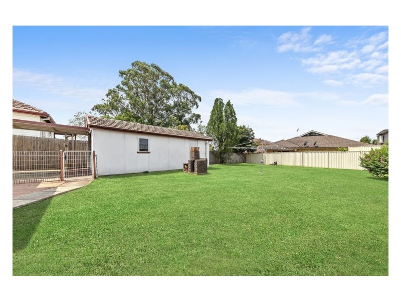 7 Paul Crescent, South Wentworthville NSW 2145