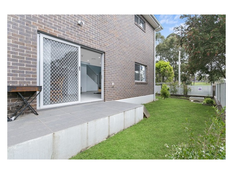 44 Jeffrey Avenue, Greystanes NSW 2145