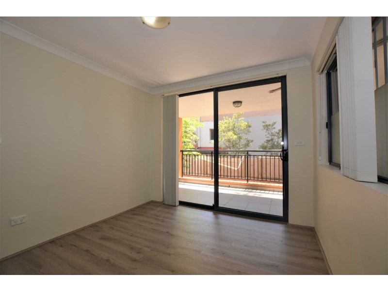 10/38 MEMORIAL AVENUE, Merrylands NSW 2160