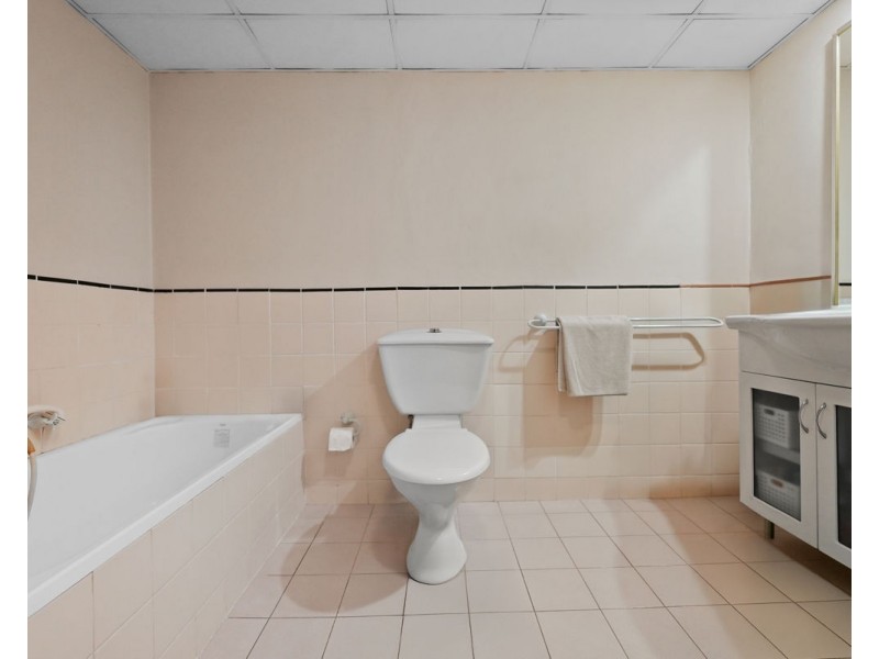 8/36-38 Addlestone Road, Merrylands NSW 2160