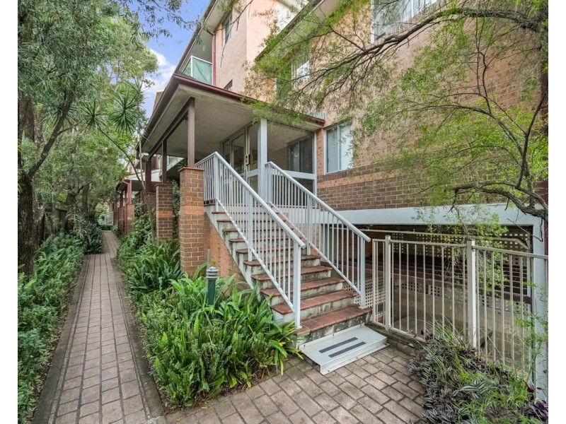 8/36-38 Addlestone Road, Merrylands NSW 2160
