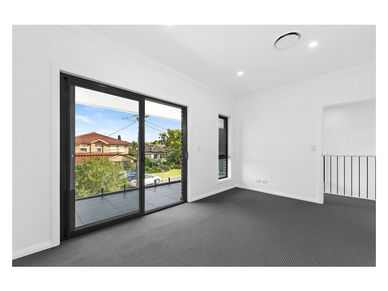 1b Flamingo Place, Pendle Hill NSW 2145