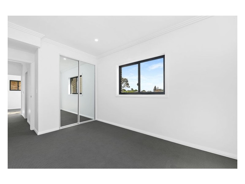 1b Flamingo Place, Pendle Hill NSW 2145
