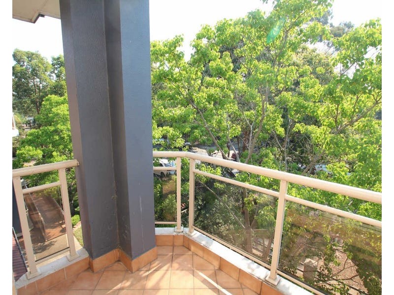 5/30 Memorial Av, Merrylands NSW 2160