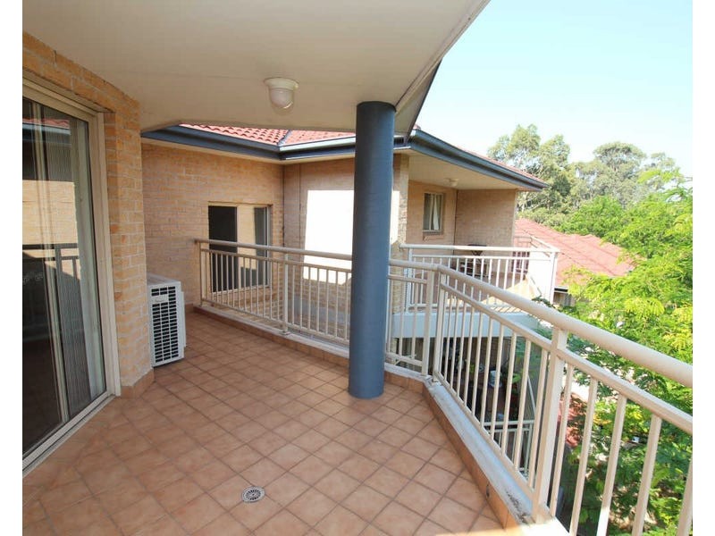 5/30 Memorial Av, Merrylands NSW 2160