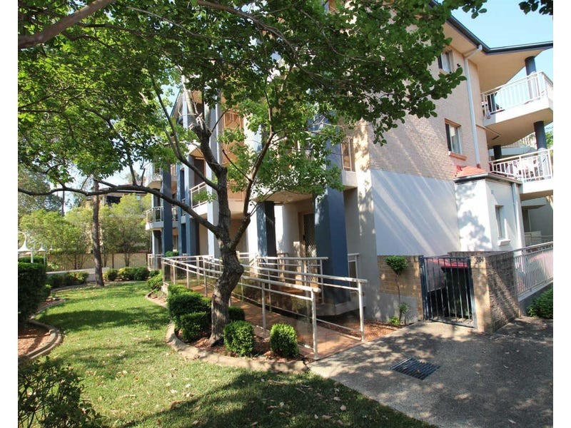 5/30 Memorial Av, Merrylands NSW 2160