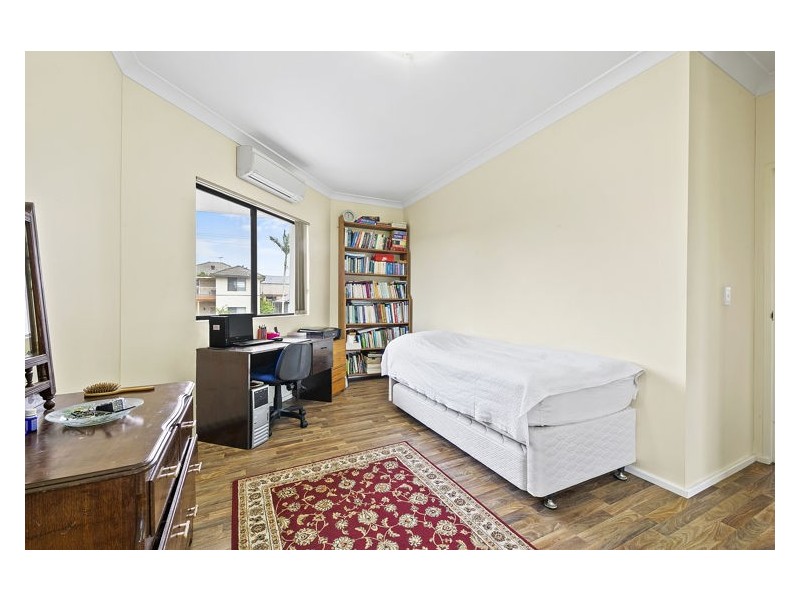 1/239-241 Excelsior Street, Guildford NSW 2161