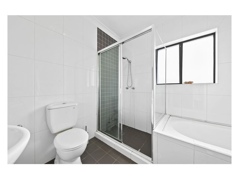 1/239-241 Excelsior Street, Guildford NSW 2161