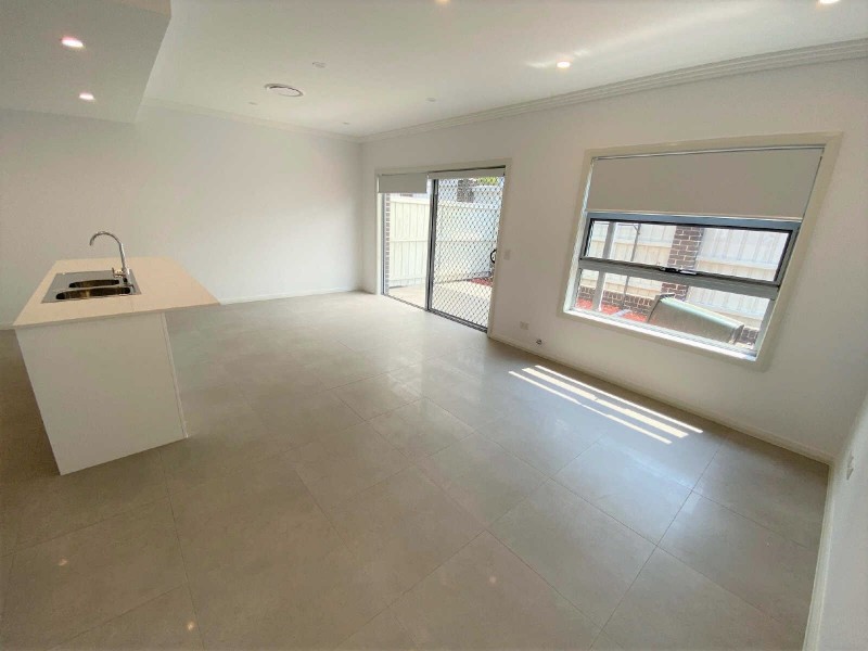 2/51  Stapleton Street, Wentworthville NSW 2145