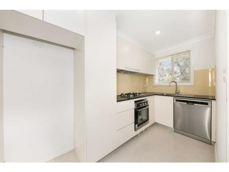 13a  Frederick Street, Pendle Hill NSW 2145