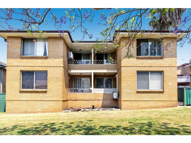 04/04 Alexandra Street, Westmead NSW 2145