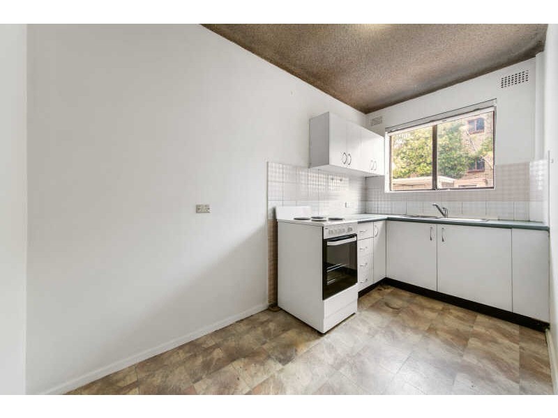 04/04 Alexandra Street, Westmead NSW 2145