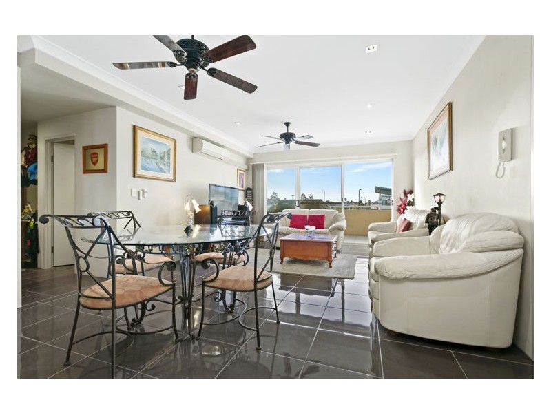 60/120 Driftway Drive, Pemulwuy NSW 2145