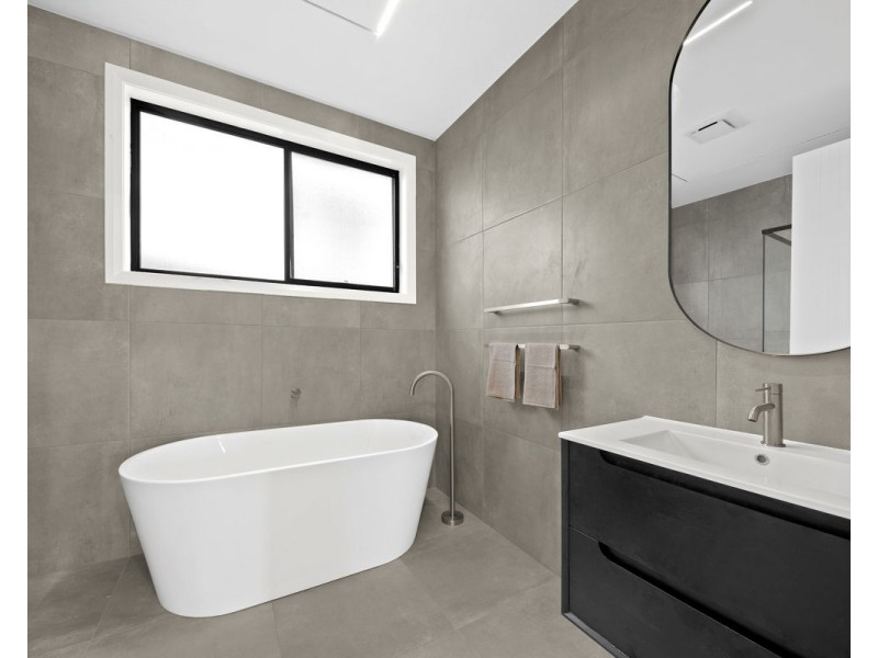 8 Taylor Street, Greystanes NSW 2145