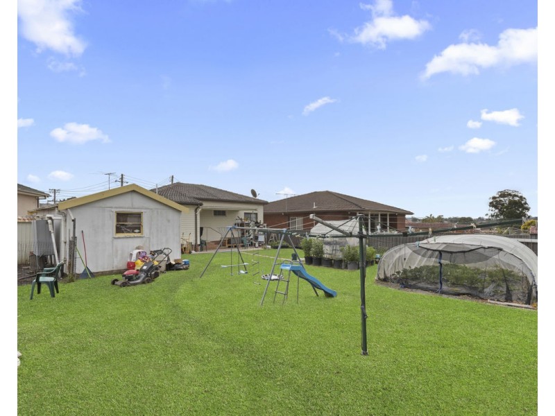 15 Lance Crescent, Greystanes NSW 2145