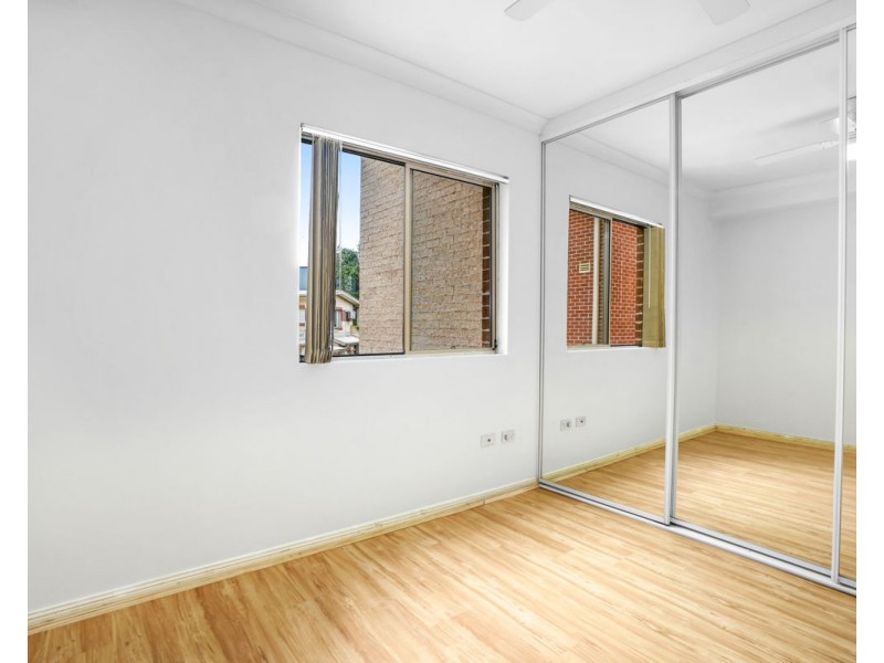 26/2 Wentworth Avenue, Toongabbie NSW 2146