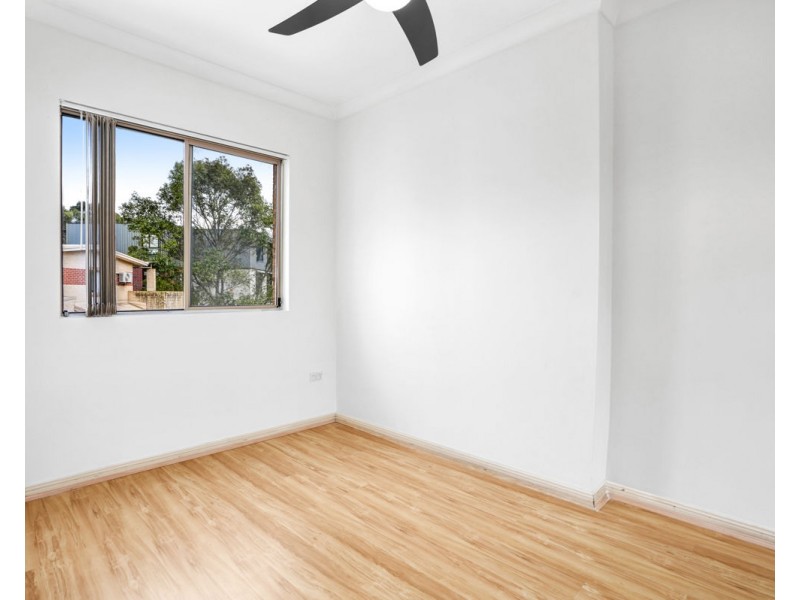 26/2 Wentworth Avenue, Toongabbie NSW 2146