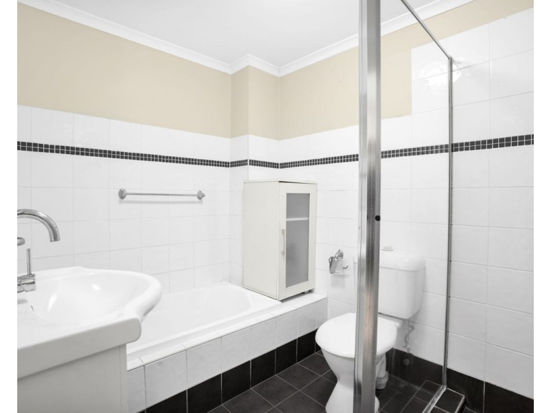 26/2 Wentworth Avenue, Toongabbie NSW 2146