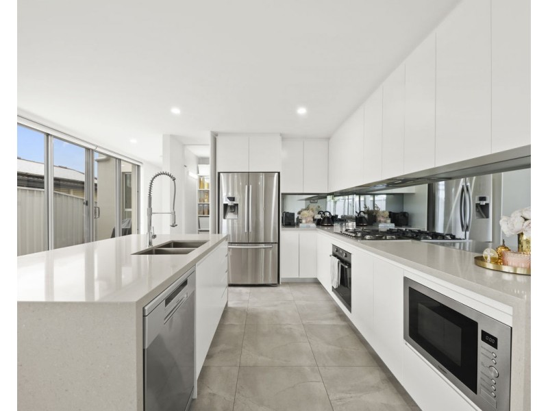 15a Vale Street, Woodpark NSW 2164