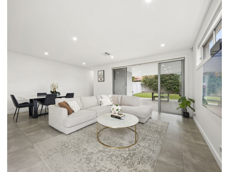 15a Vale Street, Woodpark NSW 2164