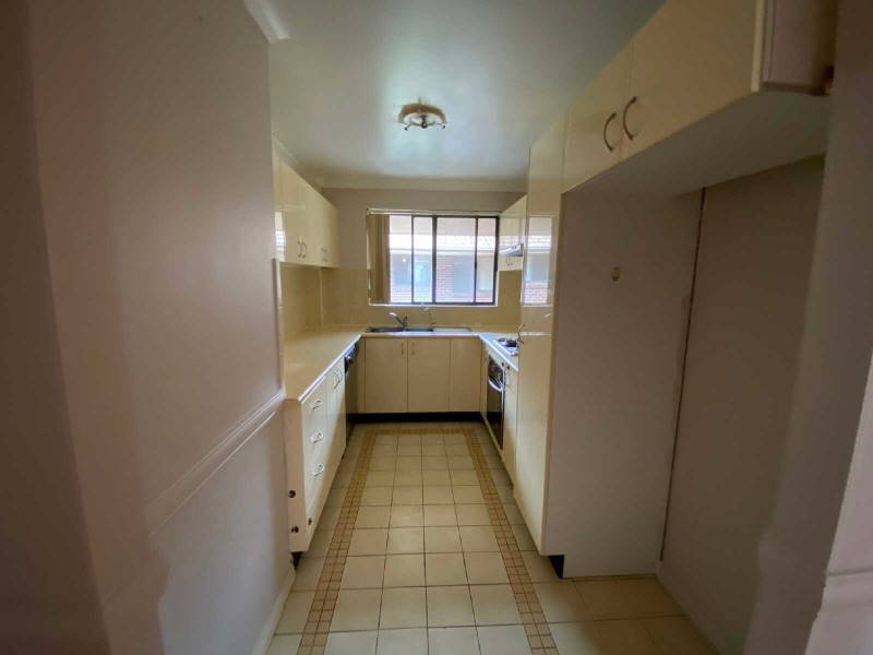 12/2-6  Goodall St, Pendle Hill NSW 2145