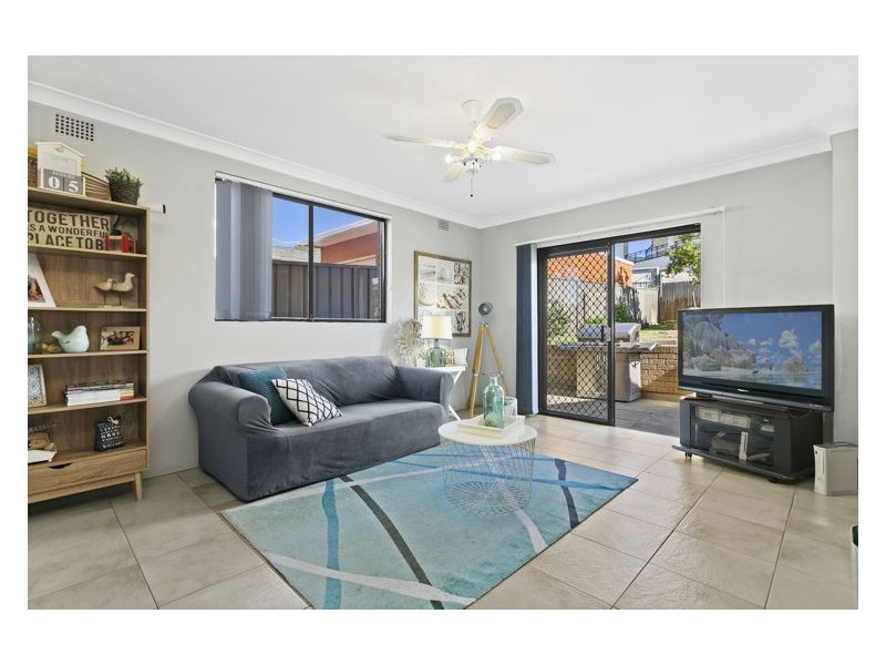 62 Cumberland Road, Greystanes NSW 2145