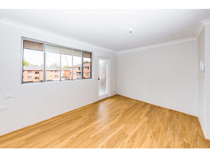 8/22 Wigram Street, Harris Park NSW 2150