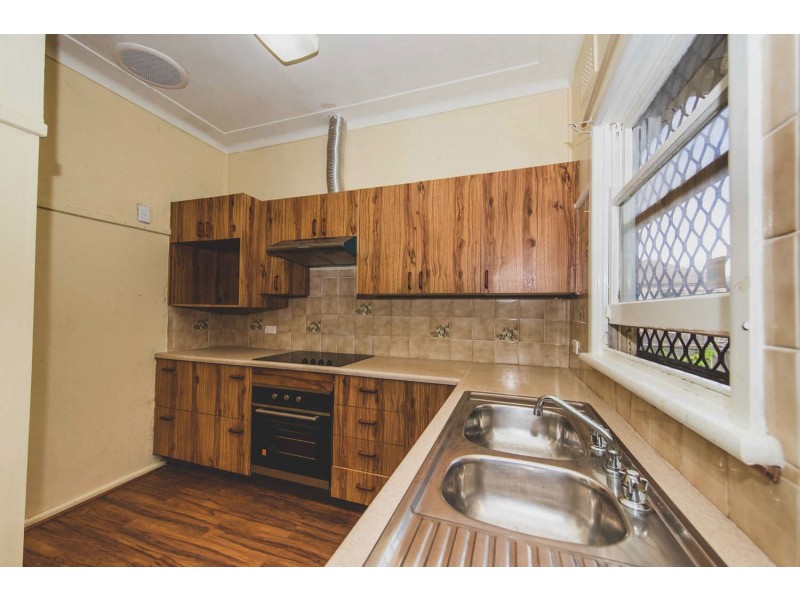 2  Camillo Place, Pendle Hill NSW 2145