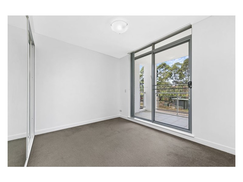 33/28 Brickworks Drive, Merrylands NSW 2160