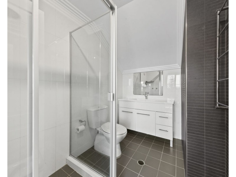 4/210 Excelsior Street, Guildford NSW 2161