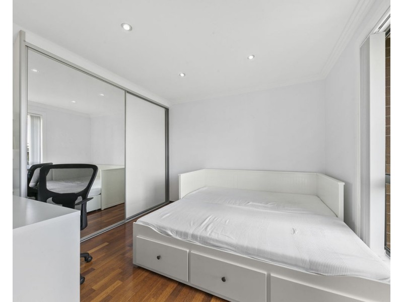 4/210 Excelsior Street, Guildford NSW 2161