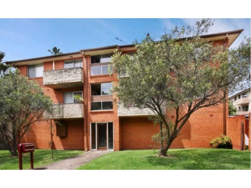 2/137 Military Road, Guildford NSW 2161