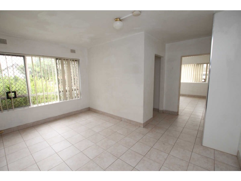 2/137 Military Road, Guildford NSW 2161