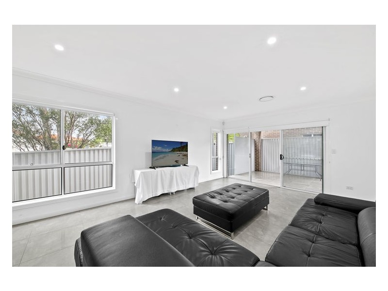 7b Bangor Street, Guildford NSW 2161