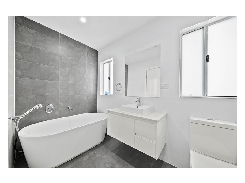 7b Bangor Street, Guildford NSW 2161