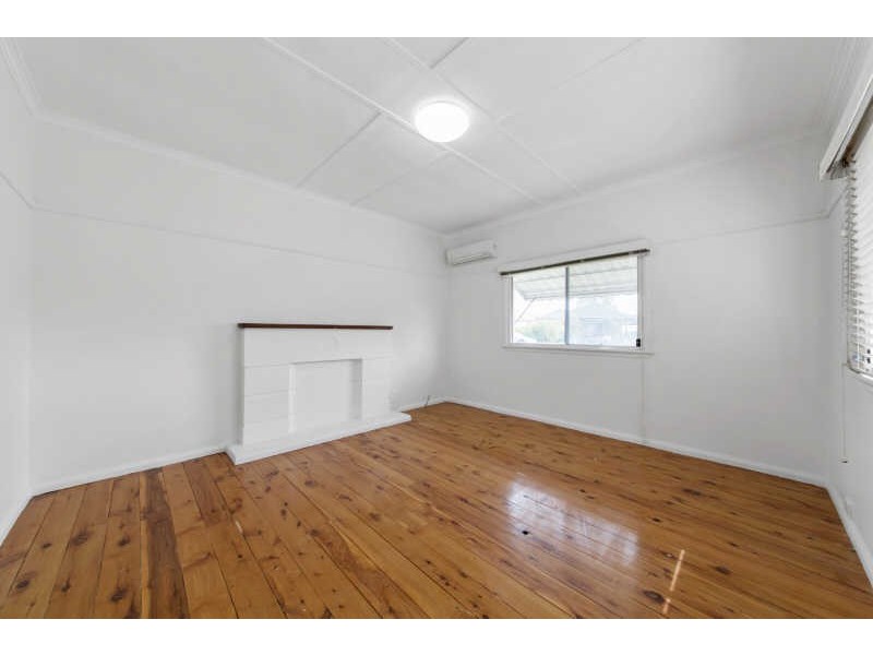 16 Donnelly Street, Guildford NSW 2161