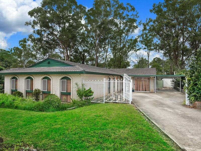 28  Popondetta Place, Glenfield NSW 2167