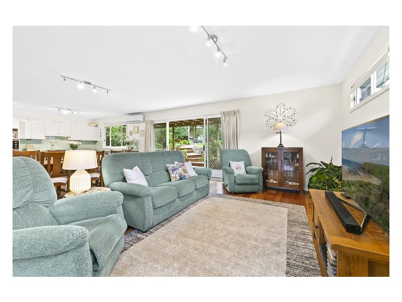 17 Arnett Street, Pendle Hill NSW 2145