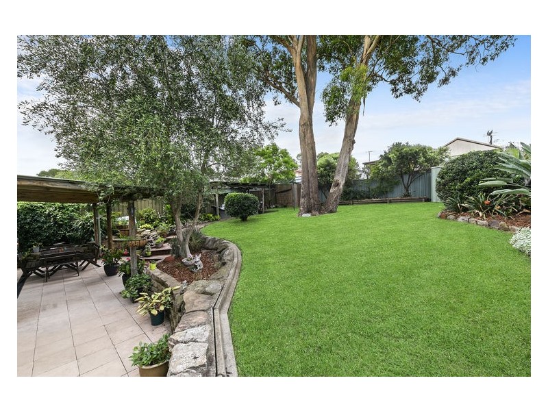 17 Arnett Street, Pendle Hill NSW 2145