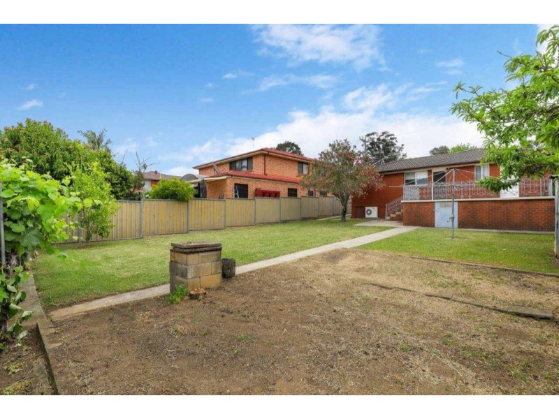 124  Metella Road, Toongabbie NSW 2146