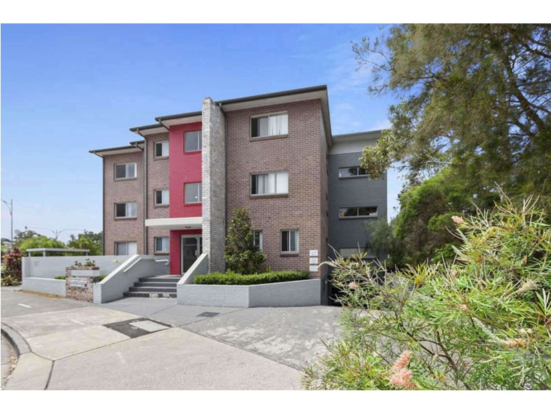 10/2  Dressler Court, Holroyd NSW 2142